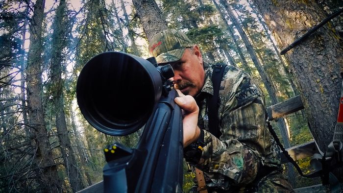 OUTDChannel's tweet photo. Up Close & Personal with BIG #BlackBears! @LLBean #GuideToTheOutdoors - TODAY at 9am ET https://t.co/D01CejOSdw | #BearHunting https://t.co/K6hdKUSg7G