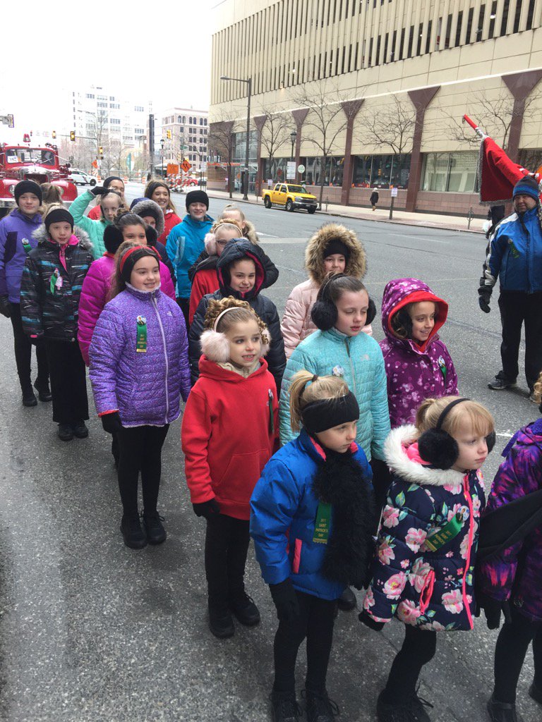 joe_bouvier's tweet photo. #rmdsirishdancers Ronnie McLaughlin Dance's Irish dancers getting lined up for #PhillySt.PatricksDayParade https://t.co/toYZH1Ztps