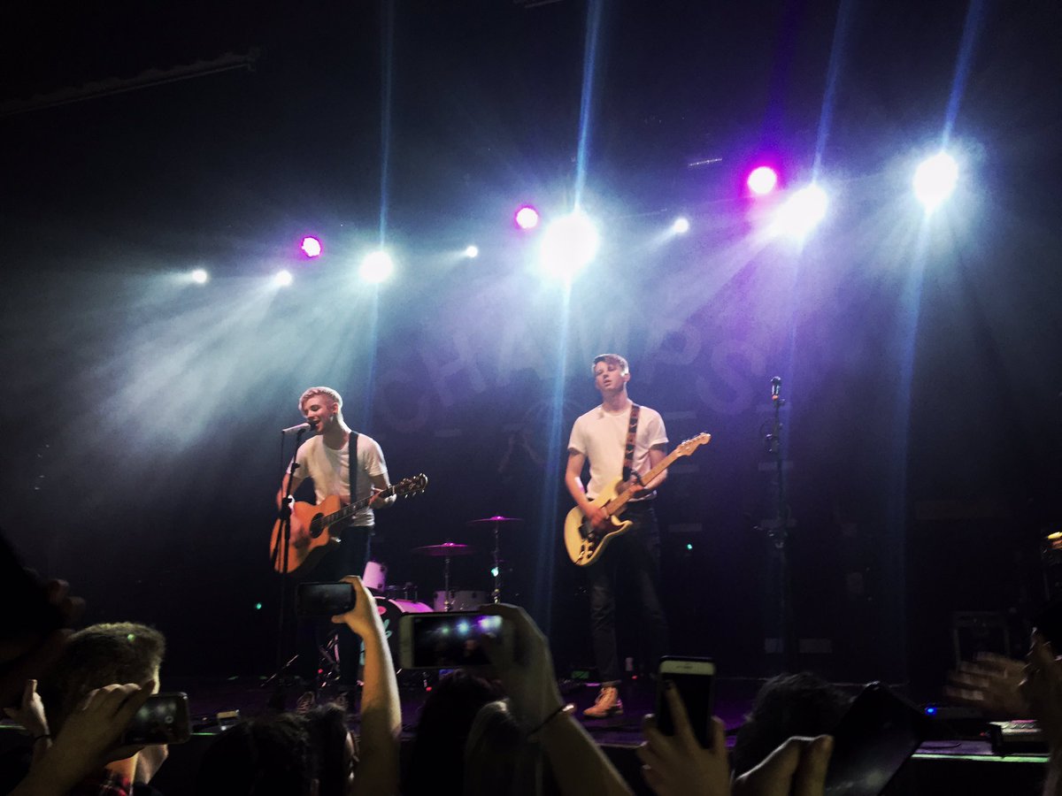 ItsEmss's tweet image. Last night was the best gig I've been to in a long time 🙌🏻 (all my own photos)