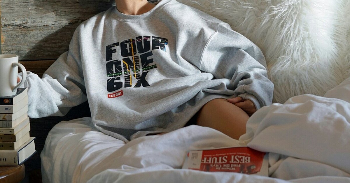selectivelysosh's tweet photo. The Way Kelly Need Regis, Thats The Way I Need #Jesus ๐ฟ โฉ
---
#lazysunday #sloth #bed #cozy #oversizedeverything #teedot #teedotapparel https://t.co/VkOesTpwuz