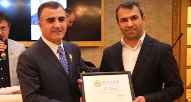 Bitlis Genç İş Adamları Derneği (BİGİAD) 11'nci Yaşını Kutladı dlvr.it/Nc82r3