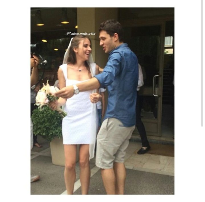 En masum gün🌃💜 @meliskyg <a href="/Urazka/">Uraz Kaygilaroglu</a>