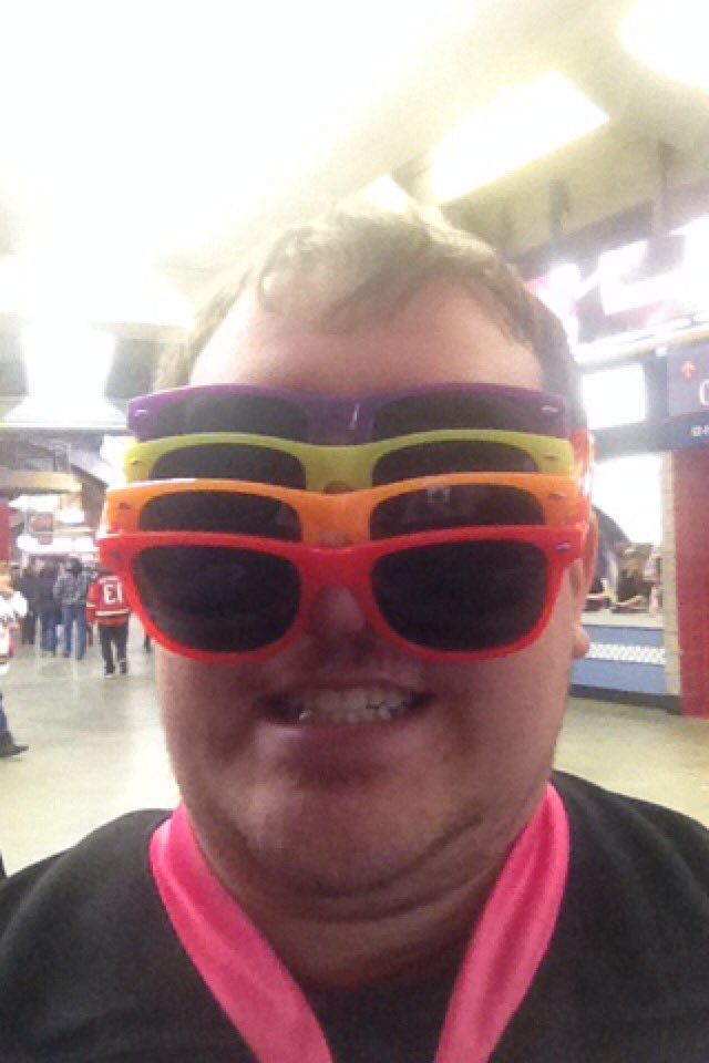 toadlilypad's tweet photo. Watching the hitmen game in bug eye #faceyyc https://t.co/aBbYOKE9Ky