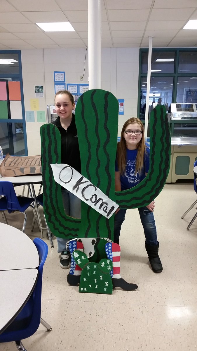 CMMSMiniTHON's tweet photo. Thanks to the students and teachers who spent their Sunday afternoon prepping for #MiniTHON Here's a sneak peek of what we're working on! https://t.co/xSgEkEqqVt