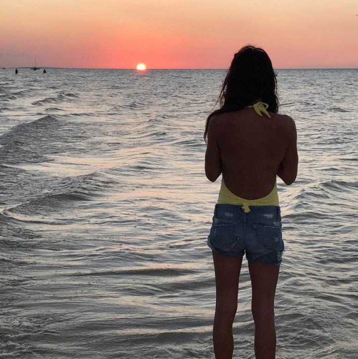 ALMA_DA_ONDA's tweet photo. #Sunset on the beach! 🌅 #inspiration #luxury #swimwear #summercollection2017 https://t.co/dFXn3pSuwC