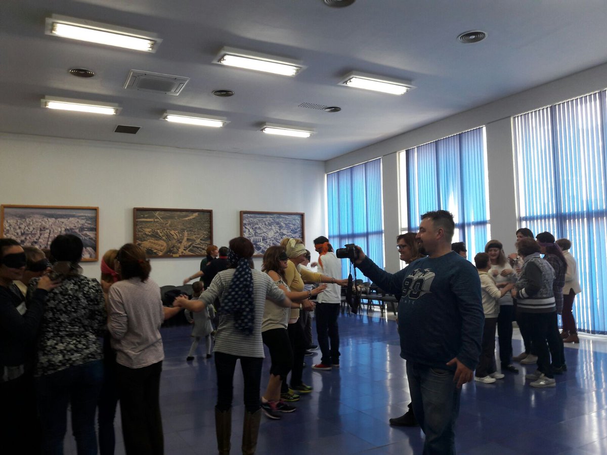 midrashic's tweet photo. Divertidísimo día el que hemos pasado en el Evento solidario Midrashic con Risoterapia Moon. Gracias a los asistentes y colaboradores!! https://t.co/bn90AFctQL