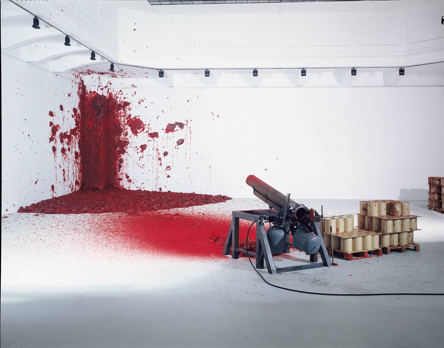Happy Birthday Anish Kapoor !!  a milestone in the contemporary art...... 