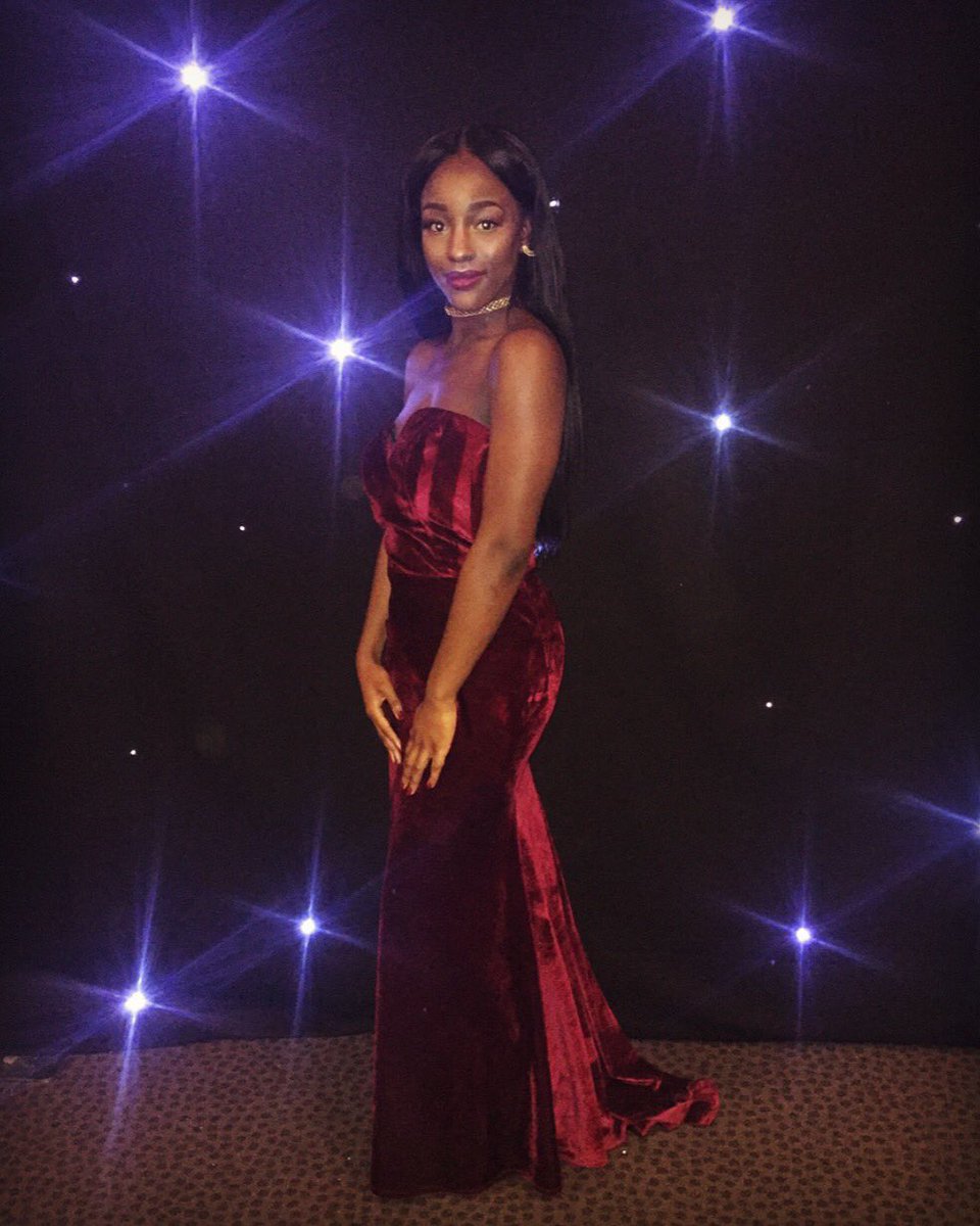 xalyssia_'s tweet photo. Ball banged last night ✨ #TheMoment #SpringBall2017 @WarwickACS https://t.co/KMuf0h0hr9