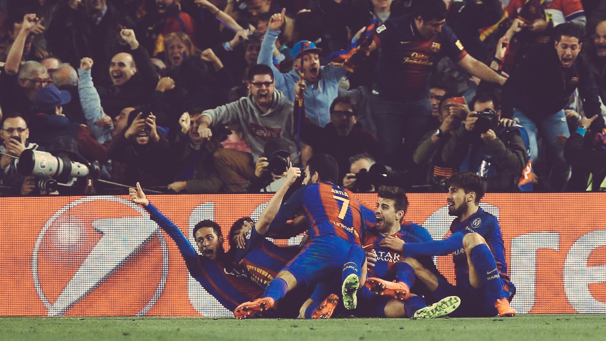 فخورة فيكم . . بطولات . . انتصارات . . انتكاسات . . 
.
.
فخورة فيكم . . واحبكم . . وان ما لقيت لكم عذر راح اختلق اي عذر عشان اعذركم❤😻
.
.