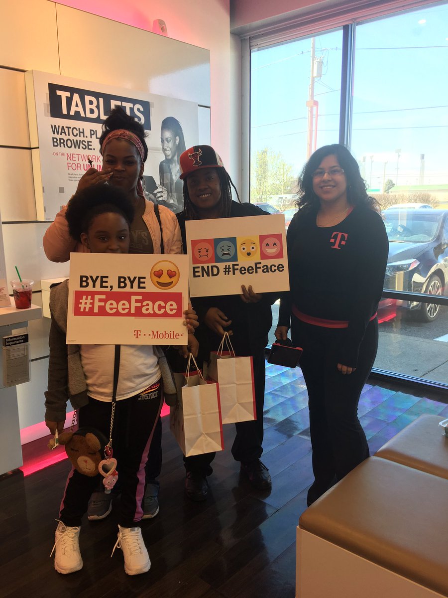 LimeLover502's tweet photo. Come take advantage of 2 UNLIMITED lines for $100, plus a FREE S7/S7 Edge &amp; a Gear VR!! #FeeFace #NCredible #ByeByeSprint 3105 S 3rd st 📱 https://t.co/JdsVHWC3fm