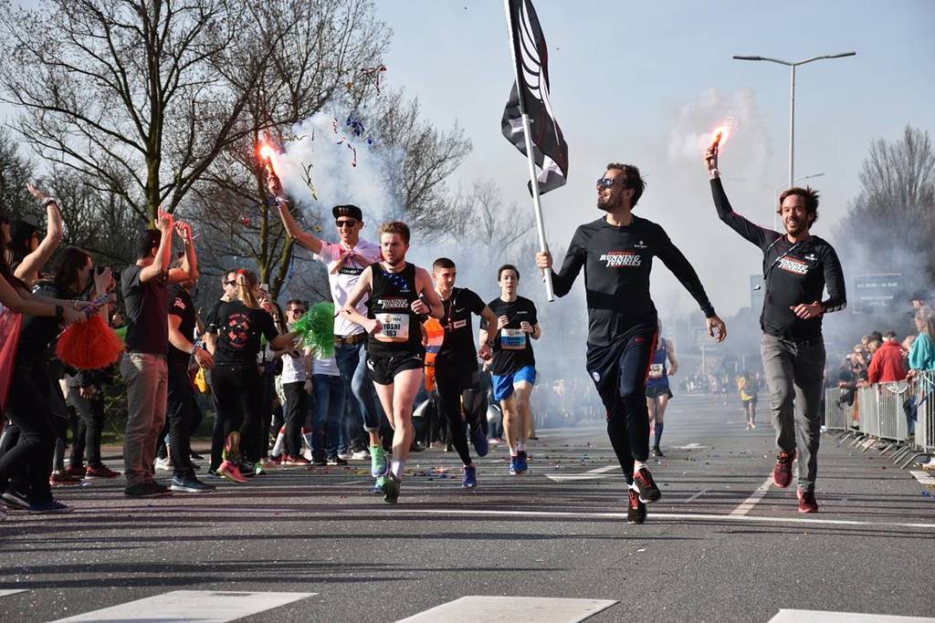 runningjunkies's tweet photo. THANK YOU! ❤🇱🇺
📸 @sephpro297 ⚪
#runningjunkies #crewlove
#btgcpc #bridgethegap #allplanet … https://t.co/g5tko4Ne4H https://t.co/jAlMqroiL0