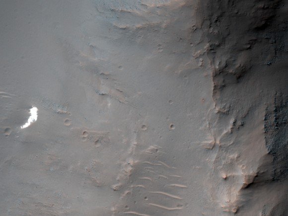 Rainmaker1973's tweet photo. #Today in 1974, Soviet #Mars6 spacecraft flew by #Mars releasing a lander which crashed on the surface https://t.co/6xsz1NWWOi https://t.co/VGOBBuZmoa