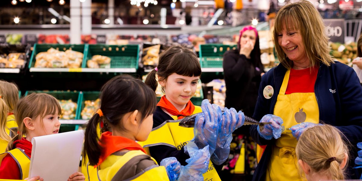 Girlguiding's tweet photo. Here's how you can book for your unit to go on a sustainability #FarmToFork trail this #FairtradeFortnight… https://t.co/Onsgj3yZCR https://t.co/oKzeuUclyC