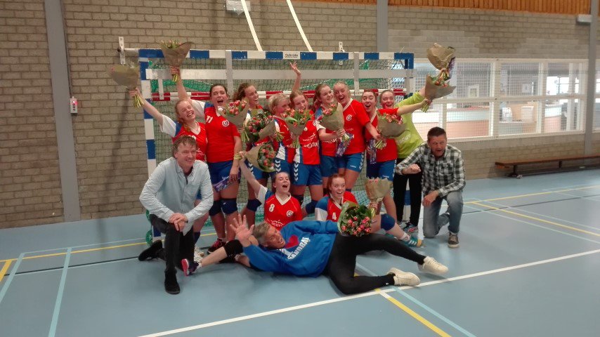 Verburch dames B2 kampioen westlanders.nu/sport/verburch…