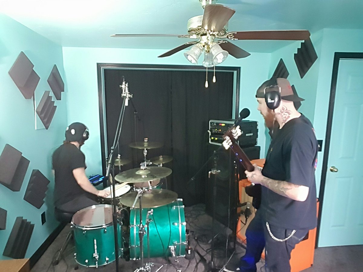 From <a href="/ablyssut/">Ablyss</a> live session