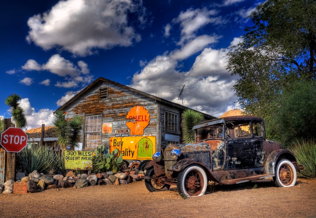 IntercapLend's tweet image. This General Store On Arizona’s Route 66 Will Make You Long For The Good Ol’ Days - bit.ly/2lHTcuG
