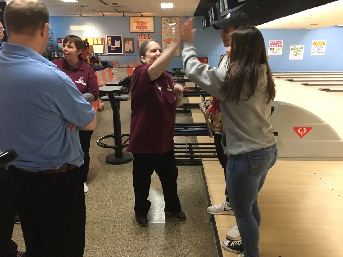 GuilderlandNHS's tweet photo. NHS students enjoy helping out at today's Special Olympics Doubles Bowling Tournament https://t.co/x3E0WHxD1z