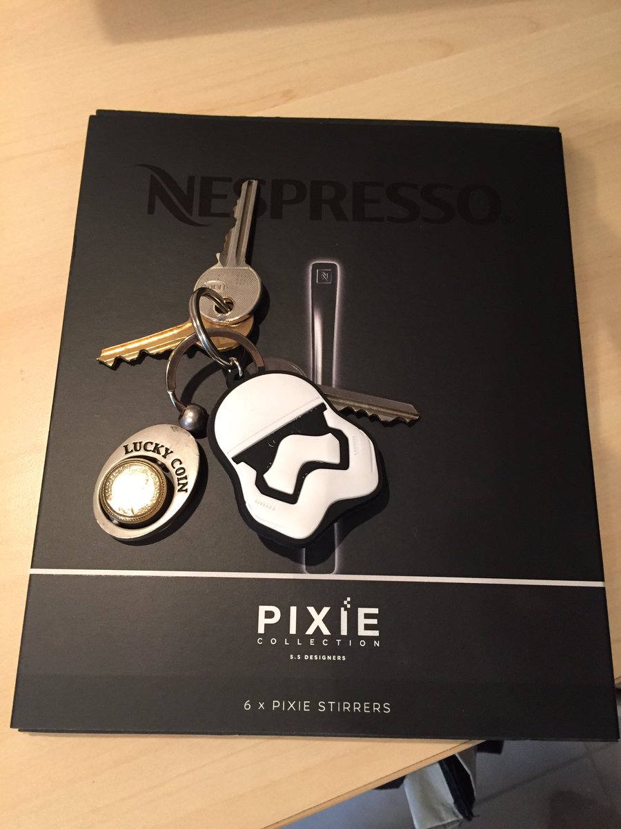 DannyJohnLaw's tweet photo. Pretty sweet new key ring! #keyringporn #keyring #starwars https://t.co/ccBLpTP4H3