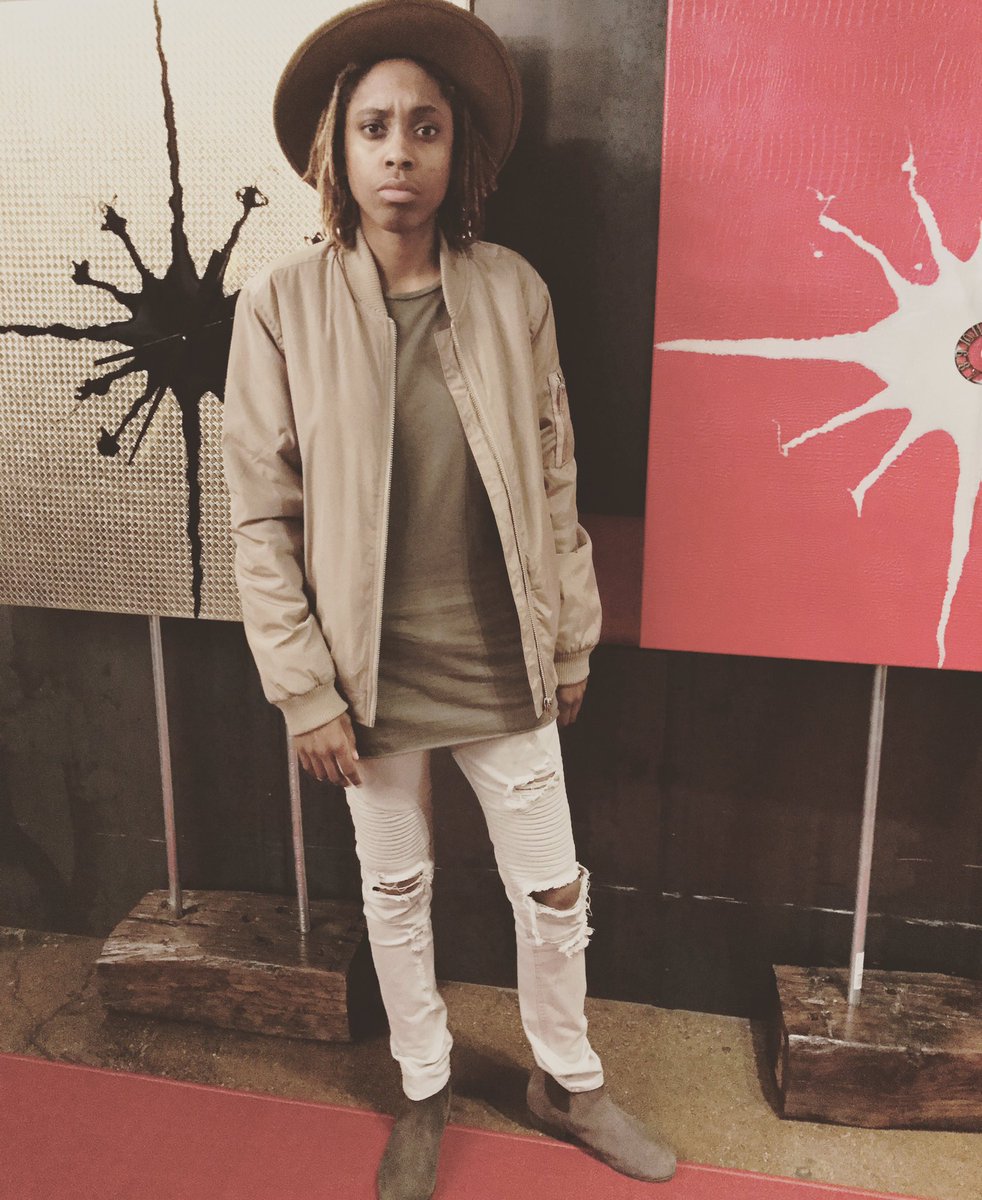 monetblack_'s tweet photo. lastnight was lovely. #thelawofart #jeremypatton https://t.co/EtsWl7It3T