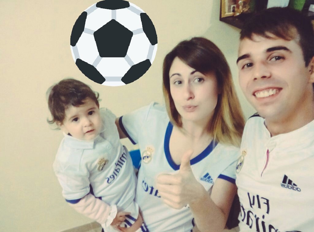 jrivera1893's tweet photo. Hala Madrid!! Hoy toca ganar con la familia madridista!😘🏆@Realmadridfra #HalaMadridHastaElMorir #RealMadrid https://t.co/vjAlZ6ji7I