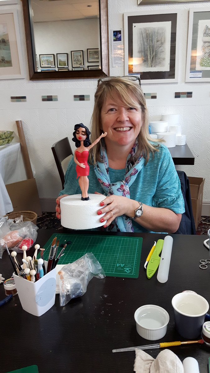 bishylicious's tweet photo. Lady in Red today..... #sassy #chuffed #cakecourse #day2 #happydebbie https://t.co/2PLcsdNOUL