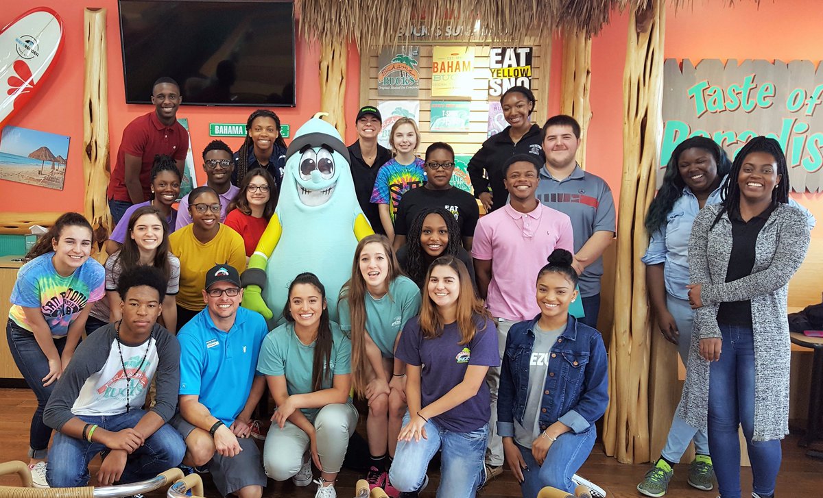 PearlandPearRun's tweet image. Thank You for supporting the 2017 Pear Run - Bahama Bucks! 

#pearrun2017 #pcpaaa #supportingPearlandPD