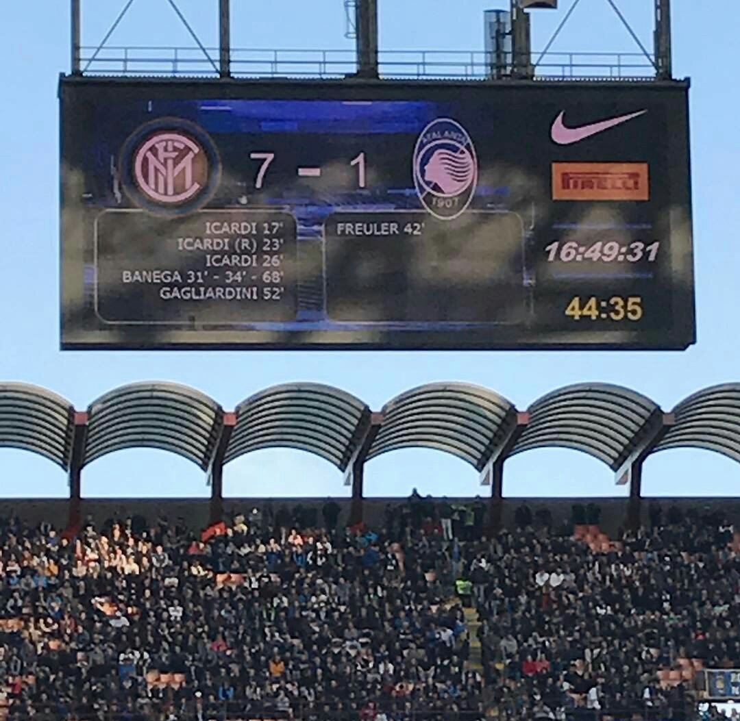 realStefaPioli's tweet photo. Grande vittoria ⚫🔵👏👏👏 https://t.co/nIhYmcCSMC