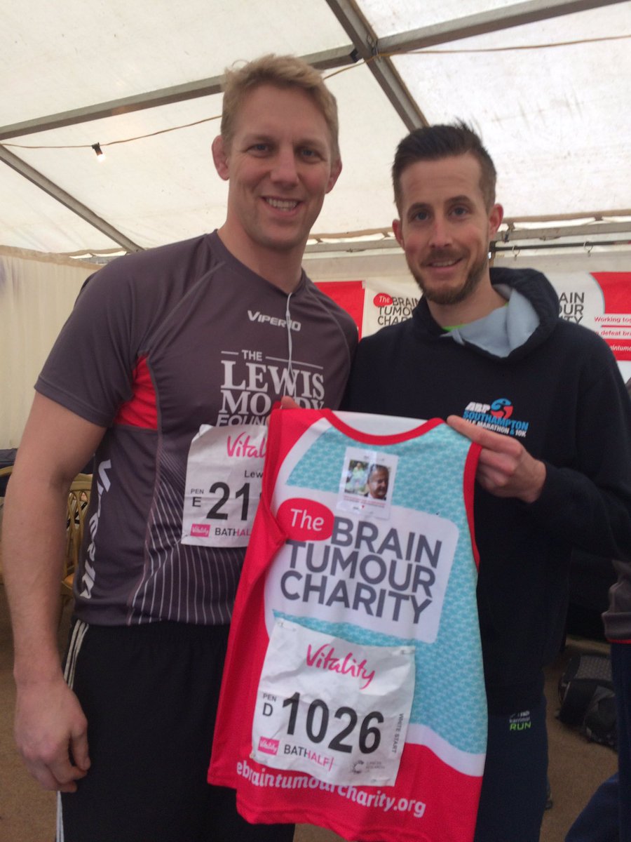 scoobysaints1's tweet photo. What an absolute pleasure meeting @LewisMoody7 truly inspirational guy with his work for @LewisMoodyFdn #TrueLegend @bathhalf 🏆⭐️👏🏈🏃🏻 https://t.co/a5g0bHmQHG