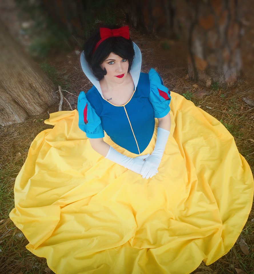 candccosplay's tweet photo. Snow White Cosplay #snowwhite #cosplay #cosplayer #snowwhitecosplay #disney #princess #candccosplay #cosplaymodel https://t.co/sTp423NZOM