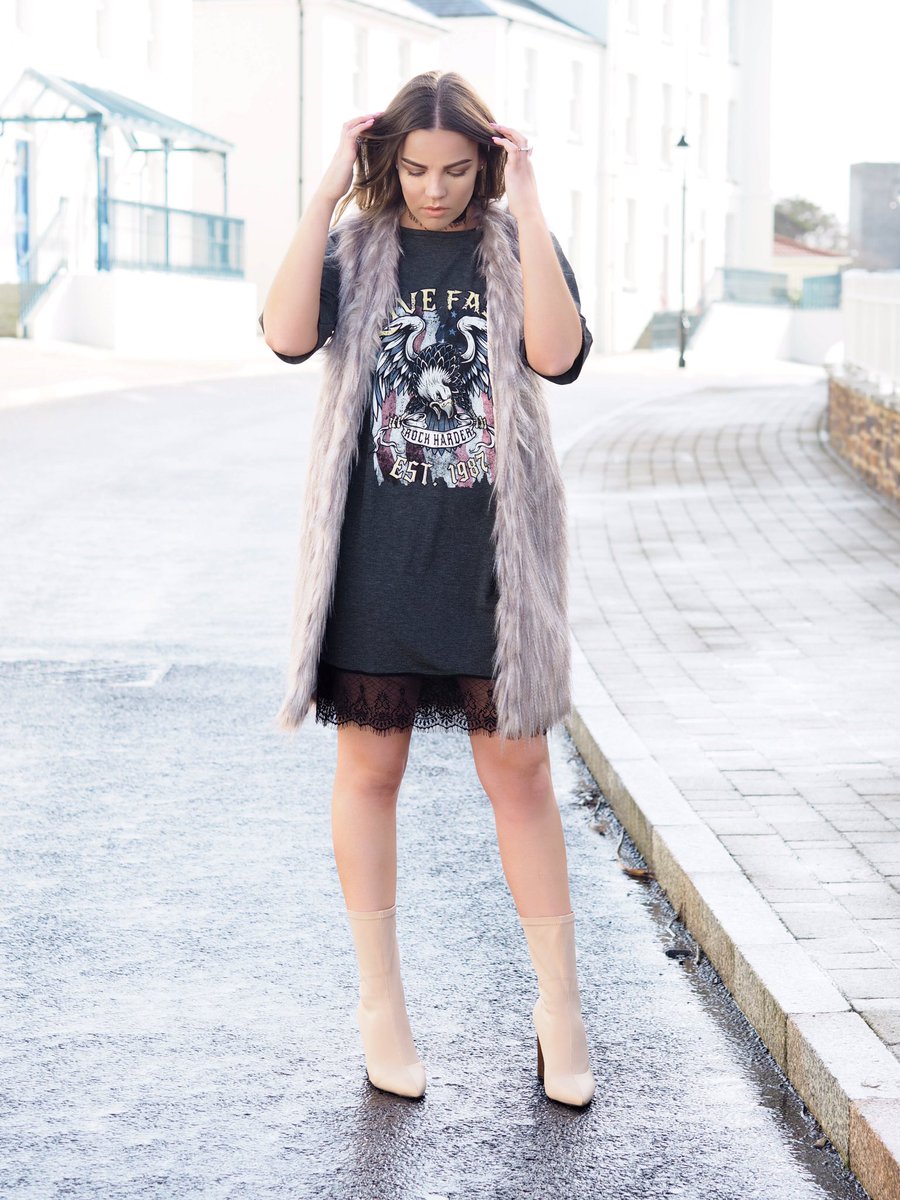 staceylouisee's tweet photo. new post time, link in bio π€
pc @tianabethx
#fashion #fashionblog #fblogger #fbloggerswanted #bblogger #blog #blogger #blogginggals #model https://t.co/BX2iYiRgfw