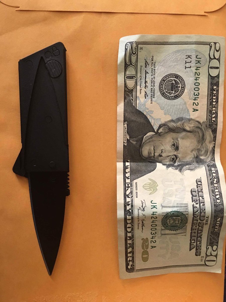 TheTrish86's tweet photo. Instablade Credit Card Knife
#instablade 
 #survivallife 
#appleseek https://t.co/POx8BjDpRB