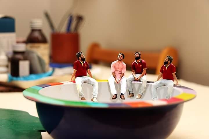 tanoli_talal's tweet image. So presenting to you my graphic designing assignment at iba.
#bbsydp #iba #multimedia #photoshop #design #miniature