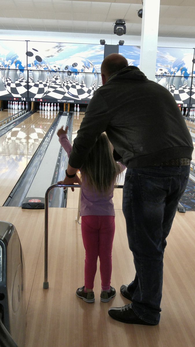 KatiStankiewicz's tweet photo. Family day with Natalie Ray, @JeffStankiewicz and his parents. ๐๐๐
#offweekends #family https://t.co/mlJTLSGRRo