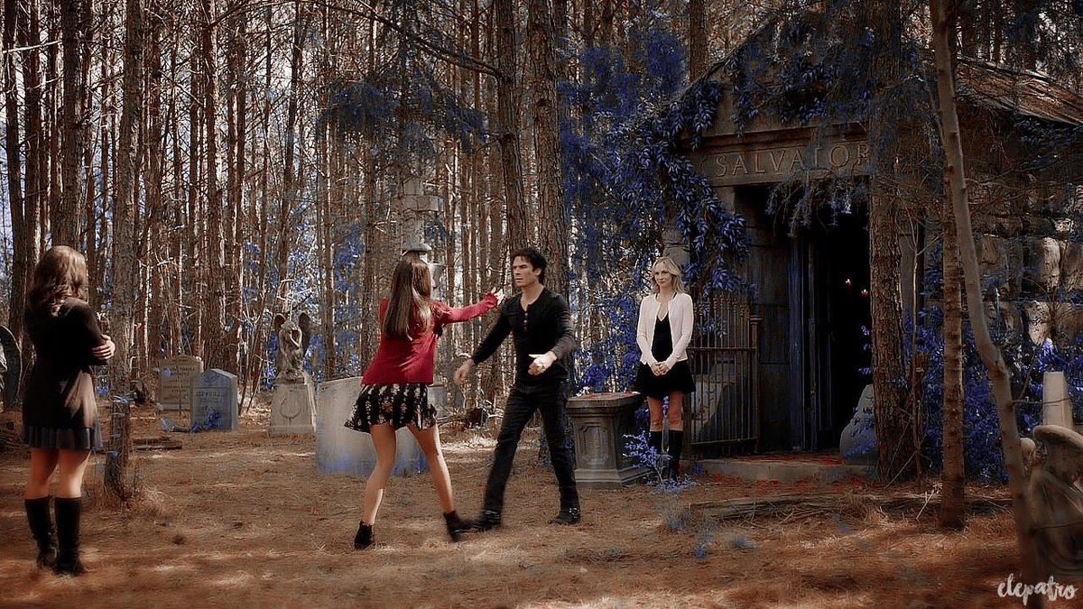 delenaftlooch's tweet photo. They got married, they had children and they lived a happy and long life together.
Damon and Elena Salvatore😍😍😍 https://t.co/FD6uhFEG39