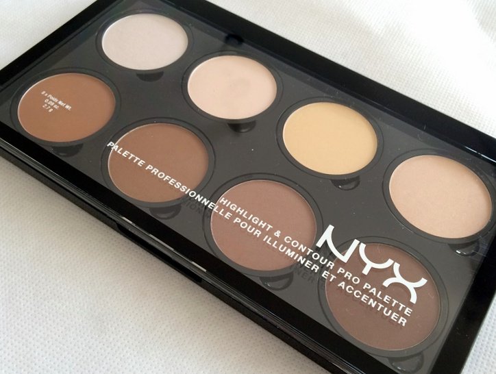 makeup_stores's tweet image. Define tus rasgos como un profesional con la paleta recargable de contorno e iluminador, de @NyxCosmetics 😍😱😘