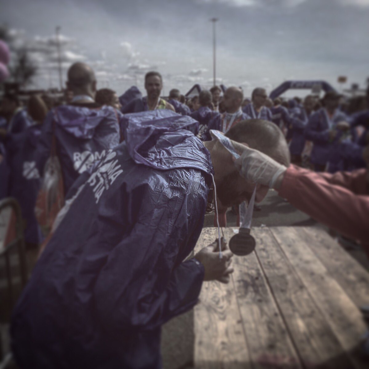 CorroCorri's tweet photo. #tuttialmare #oggisivaalmaredicorsa #iocorroqui #ostia #medaglia #Romaostia #premiazione #correre #finegara #finished  #finish #personalbest https://t.co/vzIY4TqzFh