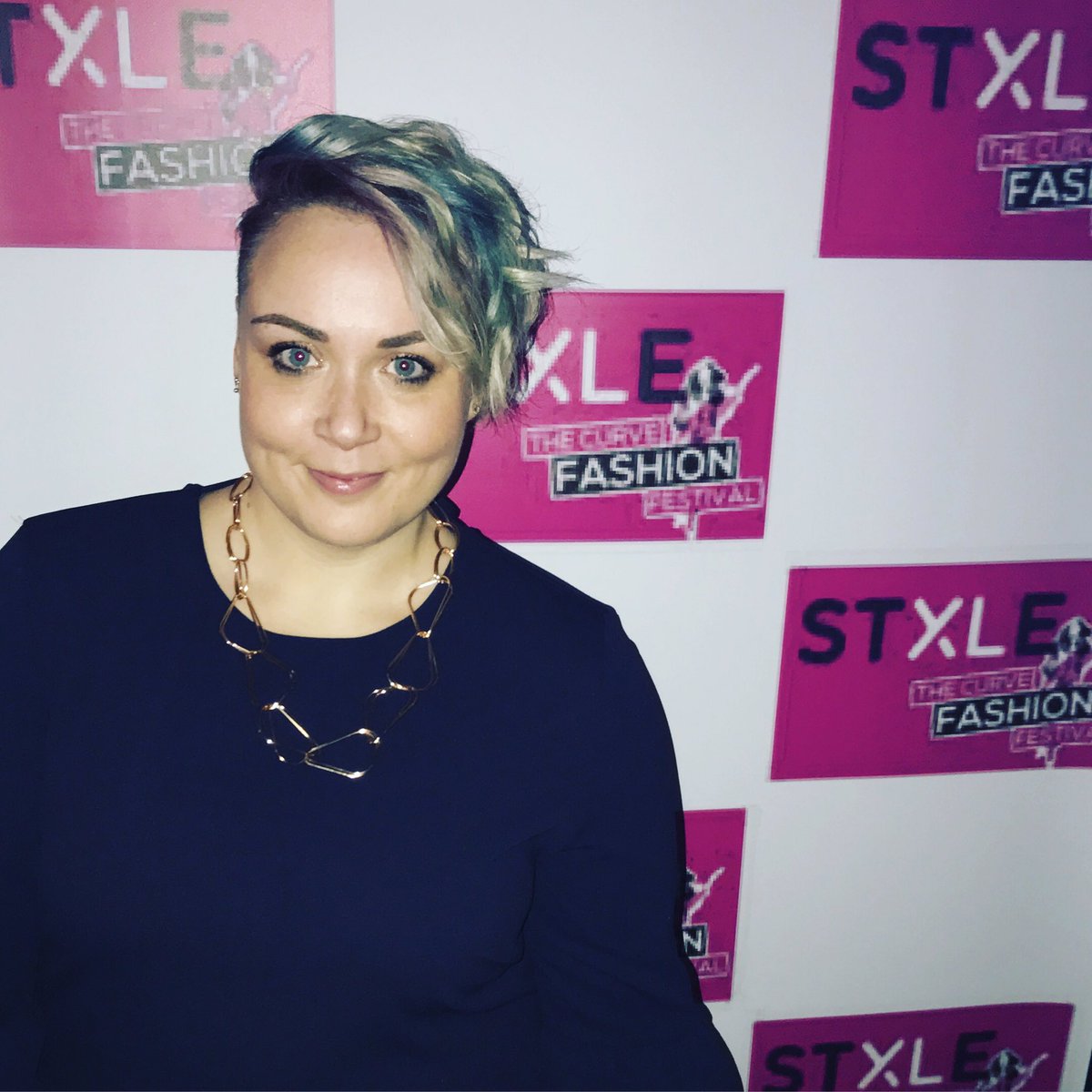 CurveFashionFes's tweet image. Tonight's #curvecrush is the fabulous @beckybarnesblog who rocked it at tonight's #stylexlawards 🙌