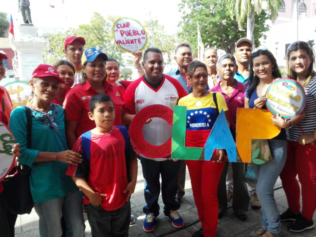 cboalcaldia's tweet photo. #PlazaBolívar Hoy la Revolución Bolivariana Celebra desde el municipio Heres #ClapDeAniversario #CLAPVictoriaPopular #CLAPUnAñoDeVictorias https://t.co/aiUiKaZTZR