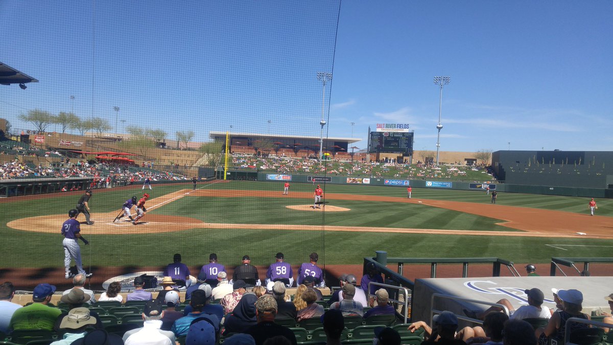 RoxAddict's tweet photo. Game 3 Salt River Fields at Talking Stick. @Rockies vs. @Reds #GoRox #RoxSpring #SpringTraing2017 https://t.co/efBVwYoWVN