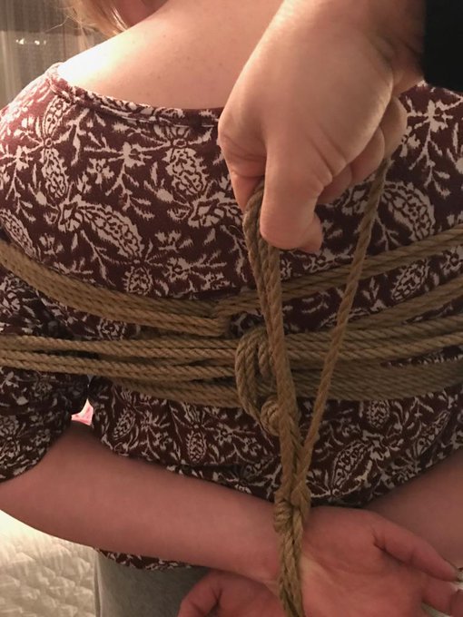 2 pic. Impromptu late night ropes session in my PJs with @Mike_P_Charming.  Probably my first proper