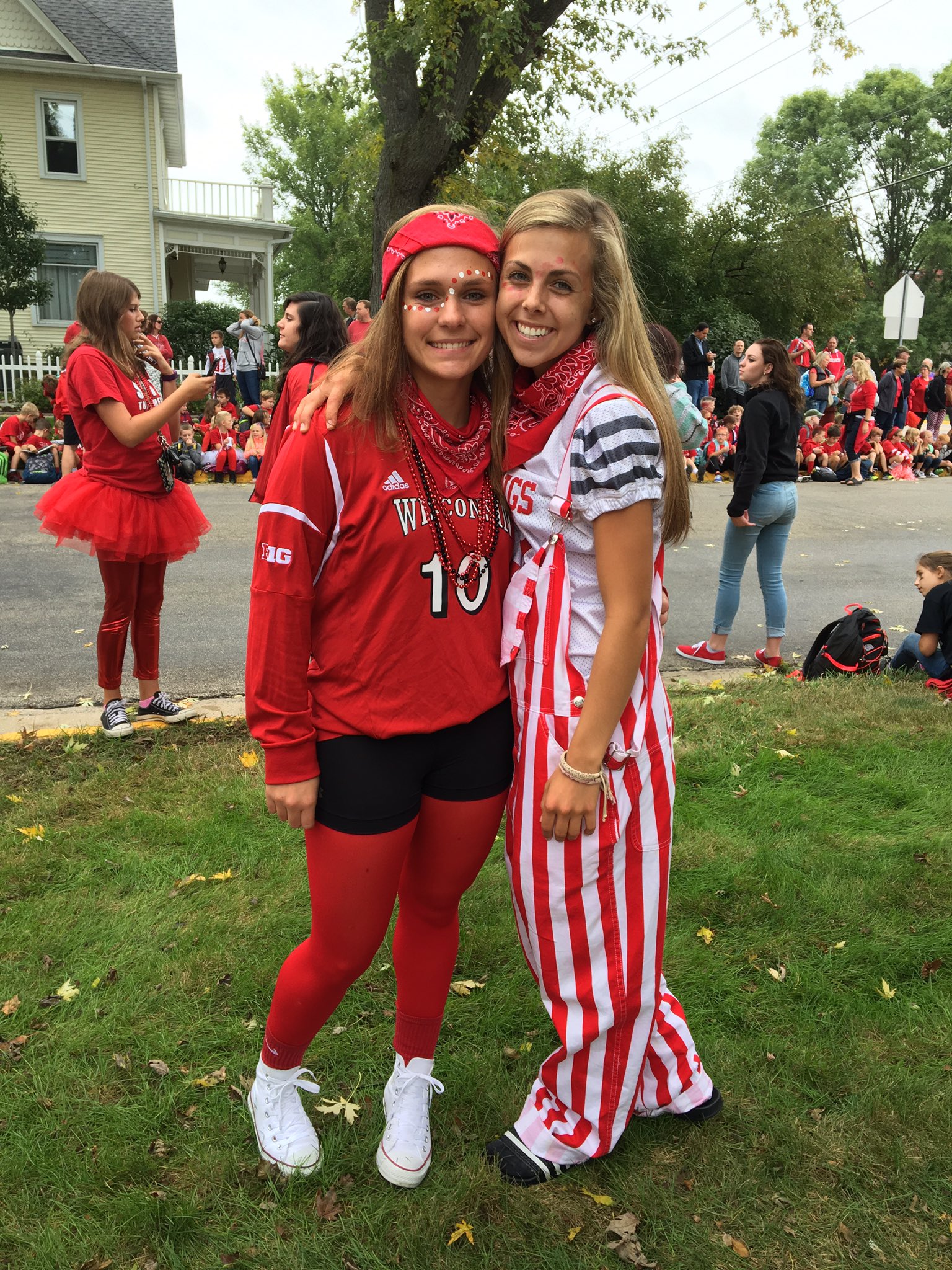 Happy birthday Jessie J! Can\t wait to ball with you again soon  love you tons J 