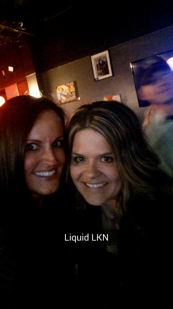 Katina826's tweet photo. Had a great time yesterday/last night with my girl @Shellbell0318 We have been friends for 21 years! 🍀 #StPatricksBarCrawl #HangoverSunday https://t.co/3H3FJCPvpo