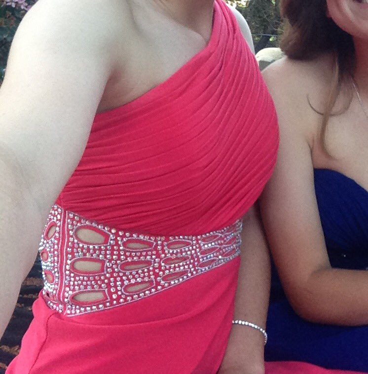 PromSac's tweet image. this dress is available to rent or buy! dm me for more info :)