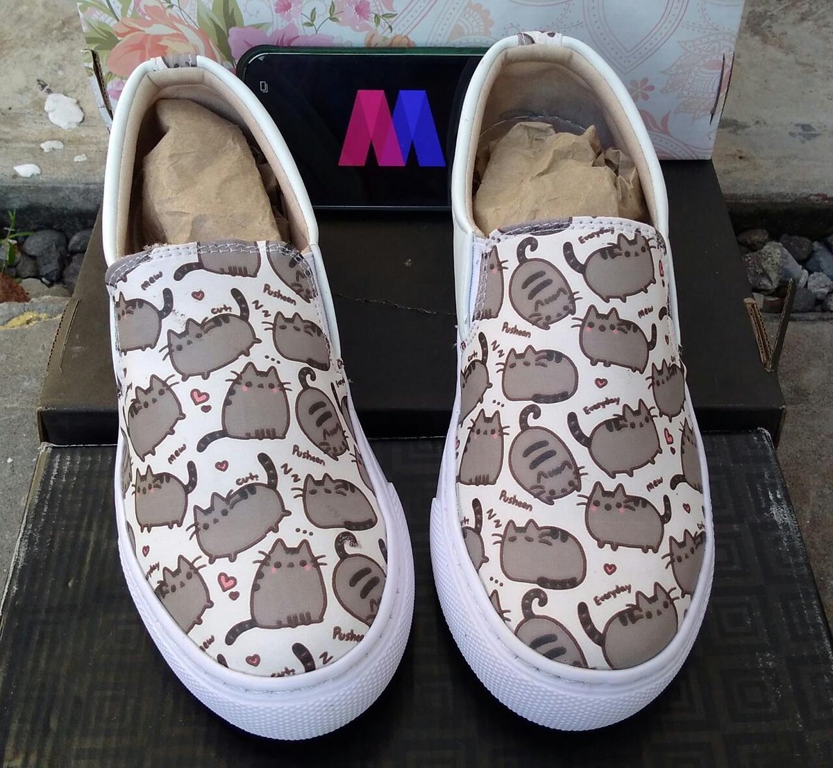 pusheen shoes