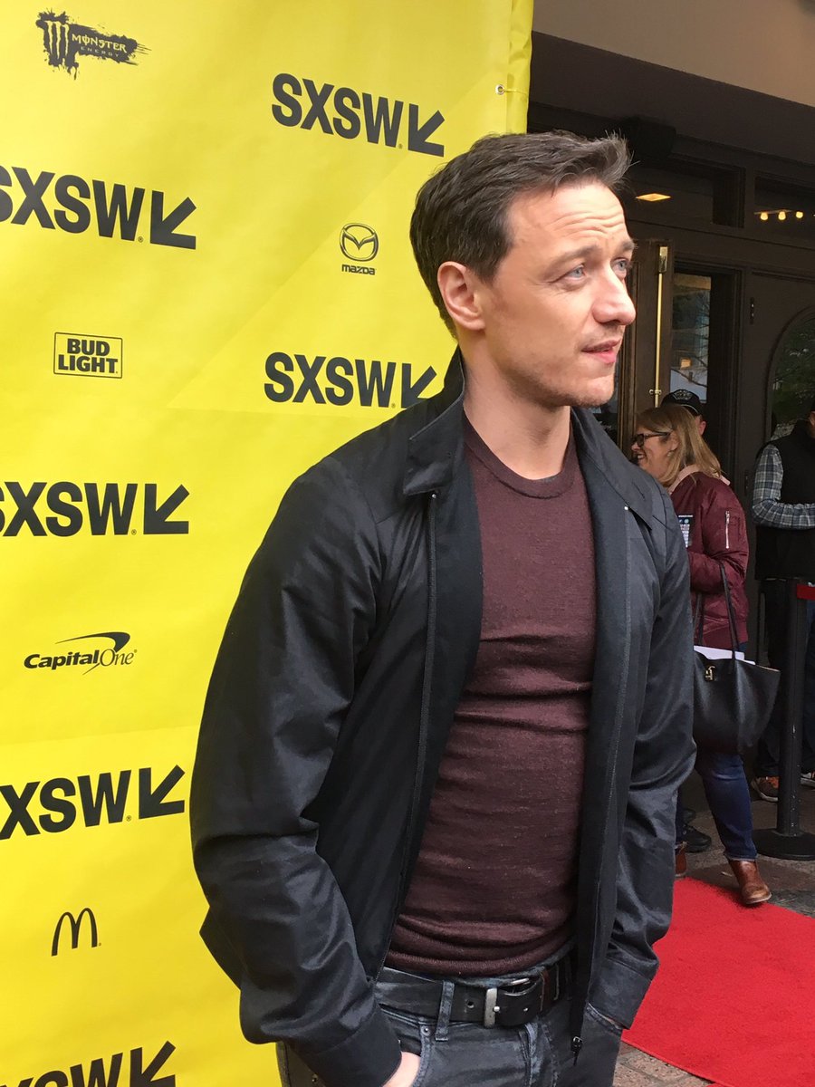 James Mcavoy México On Twitter Photos Jamesmcavoy Talking To