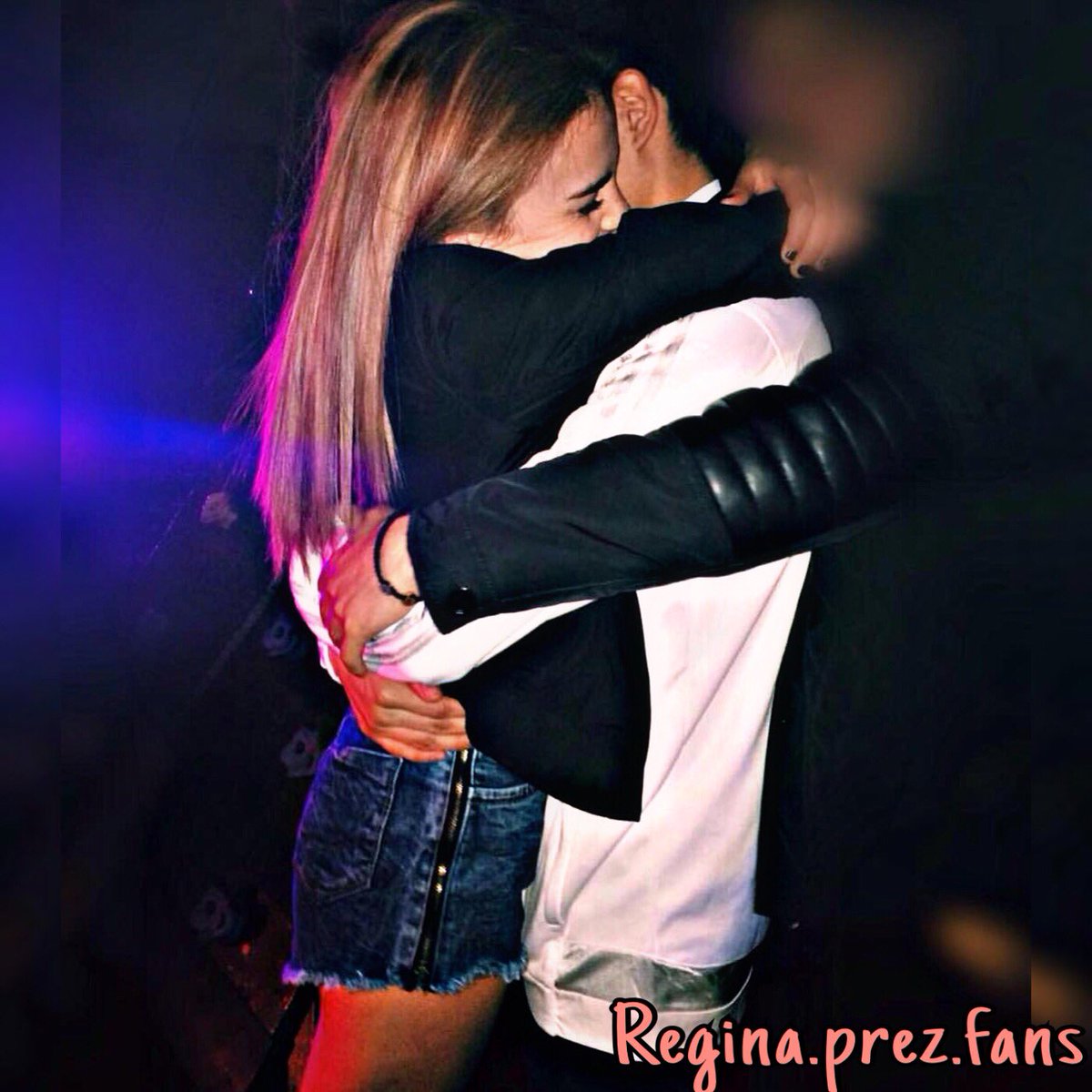 Reginaprezfans2's tweet photo. Pareja perfecta👫👌🏻💕😱 #reytoto❤ https://t.co/V2s27welfi