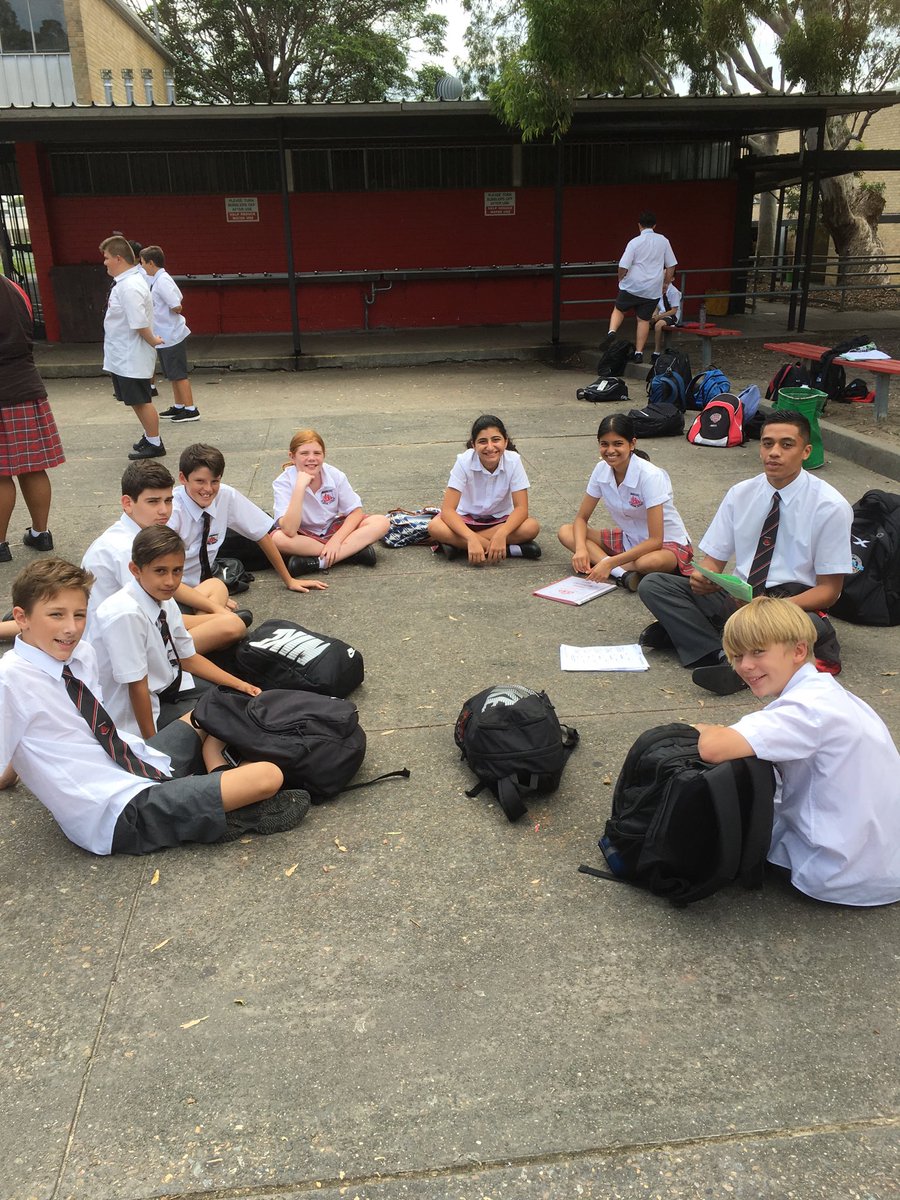 EndeavourSHS's tweet photo. Building relationships, leadership & understanding in today's peer support session. And having a lot of fun! #PeerSupportRocks https://t.co/TfrdMTmdK3