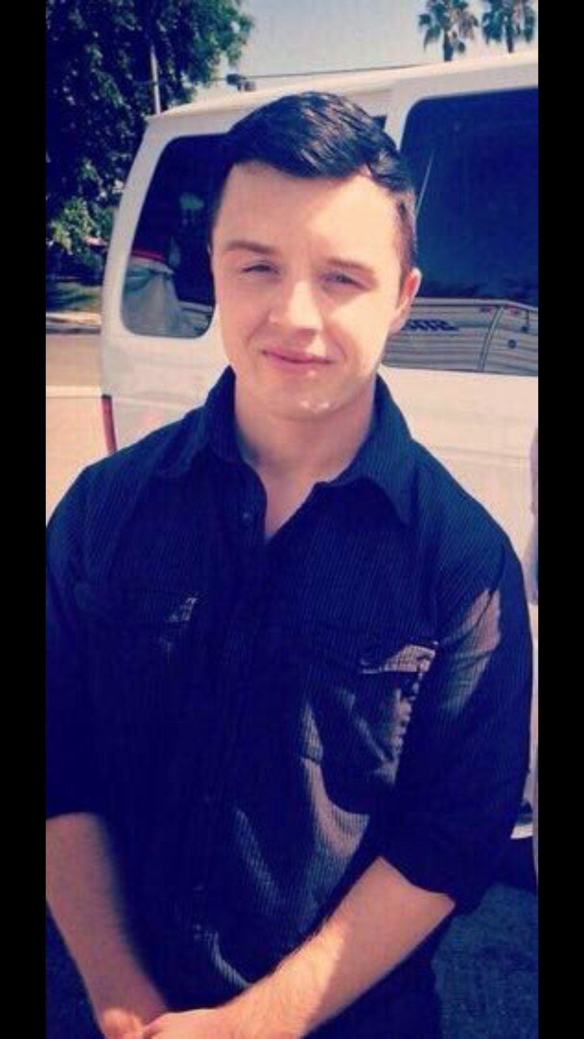 Happy Birthday 2 this gorgeous man I hope U have a wonderful day surrounded by all the people U love  