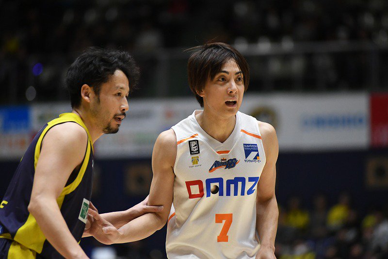 新潟アルビレックスbb アルビbb Bリーグ で初対戦 勇太とは若い頃から日本のバスケを盛り上げようと話をしていた 彼の活躍は刺激になるし 自分もまだまだ上手くなりたい 今もお互い現役でプレー出来ていることを嬉しく思う 五十嵐選手 新潟アルビレックスbb アルビbb Bリーグ で初対戦 勇太とは若い頃から日本のバスケを盛り上げようと話をしていた 彼の活躍は刺激になるし 自分もまだまだ上手くなりたい 今もお互い現役でプレー出来ていることを嬉しく思う 五十嵐選手