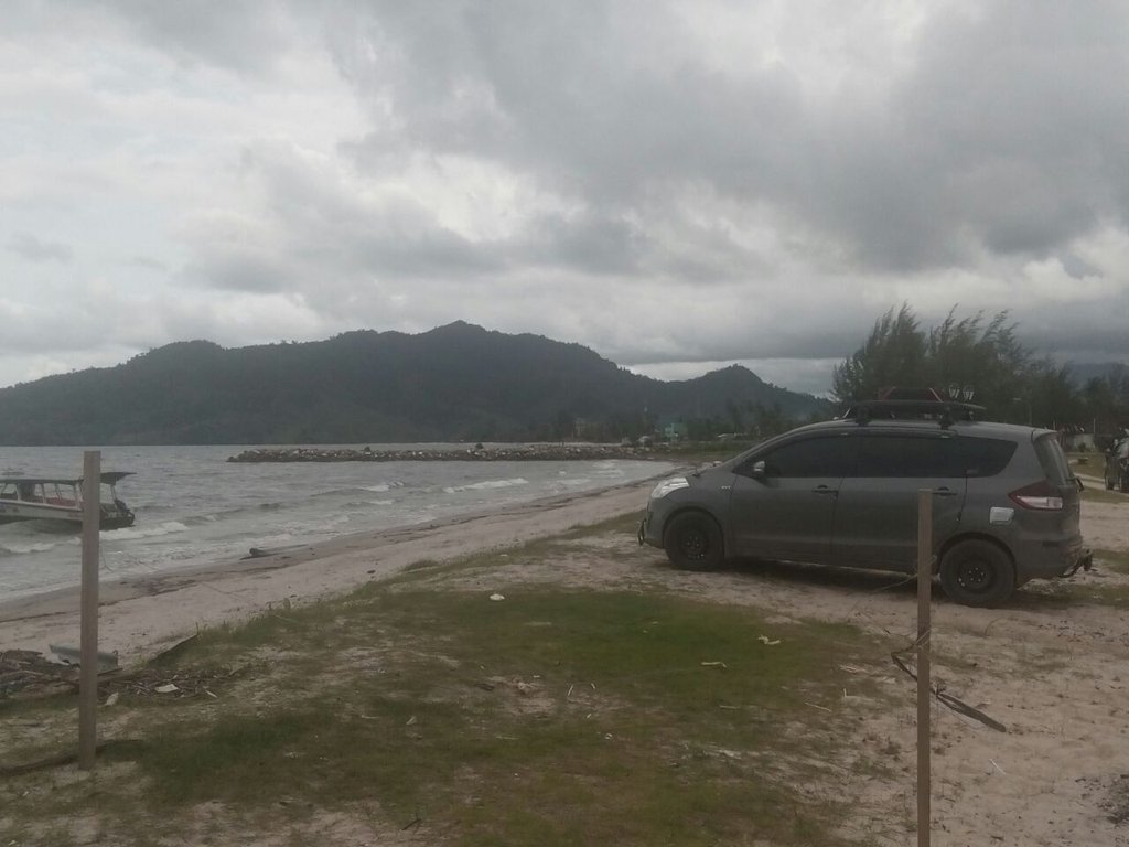 Pantai ini menjadi salah satu penyerahan tong sampah dan membersihkan pantai oleh ERCI Sumut
#GoBlueERCIsumut
<a href="/Gemapem14/">GEMAPEM TAPTENG</a> 
<a href="/Polrestapteng/">Polres Tapteng</a>